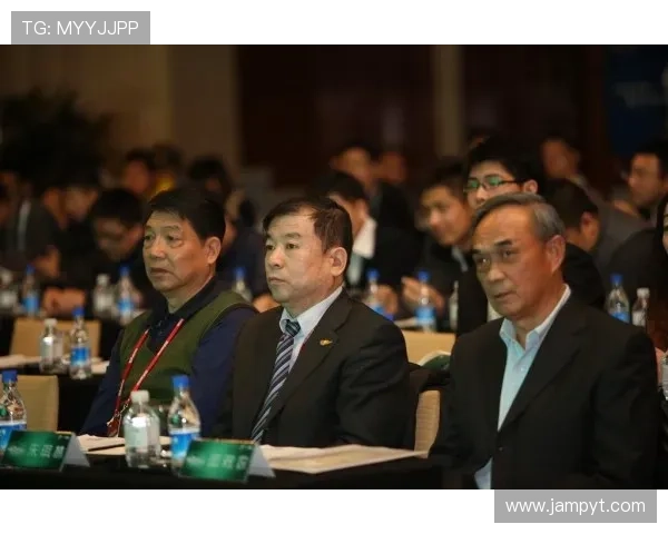 伯明翰俱乐部最新动态聚焦球队表现球员成长与未来发展方向