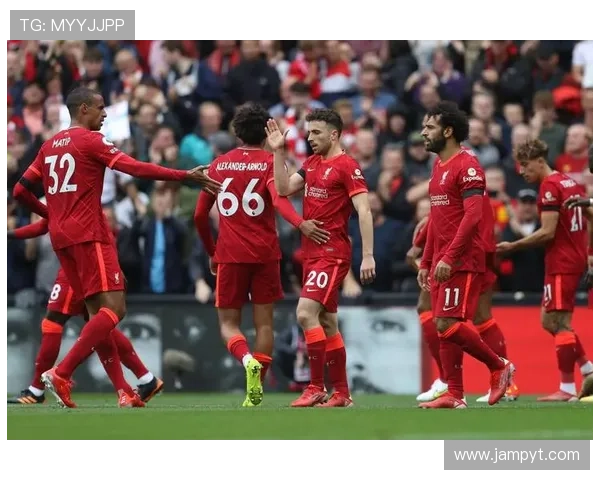 西布罗姆维奇全队备战新赛季誓夺升级席位展现球队重返英超雄心