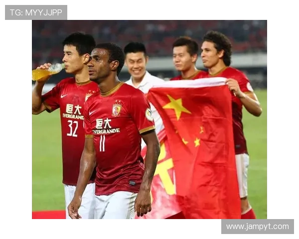 国足鏖战亚预赛主场逆转取胜全场沸腾球迷高喊挺进世界杯 国足鏖战亚预赛主场逆转取胜全场沸腾球迷高喊挺进世界杯