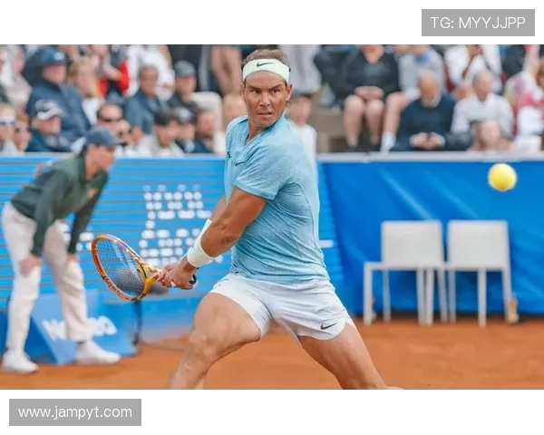 网球历史新篇章 纳达尔宣布退役决定 引发全球球迷热议