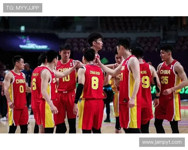 中国男篮备战世界杯,全新阵容亮相训练营备受关注 中国男篮备战世界杯,全新阵容亮相训练营备受关注