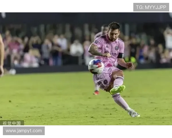 梅西加盟迈阿密国际震动全球 足坛新纪元开启引发热议 梅西加盟迈阿密国际震动全球 足坛新纪元开启引发热议