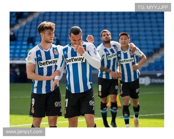 西班牙人俱乐部历史悠久，足球精神传承与现代化发展相结合的独特魅力